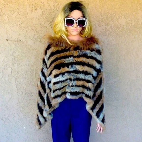 Dino Gaspari Montreal Fur Cape/poncho/sweater EUC - Picture 1 of 8